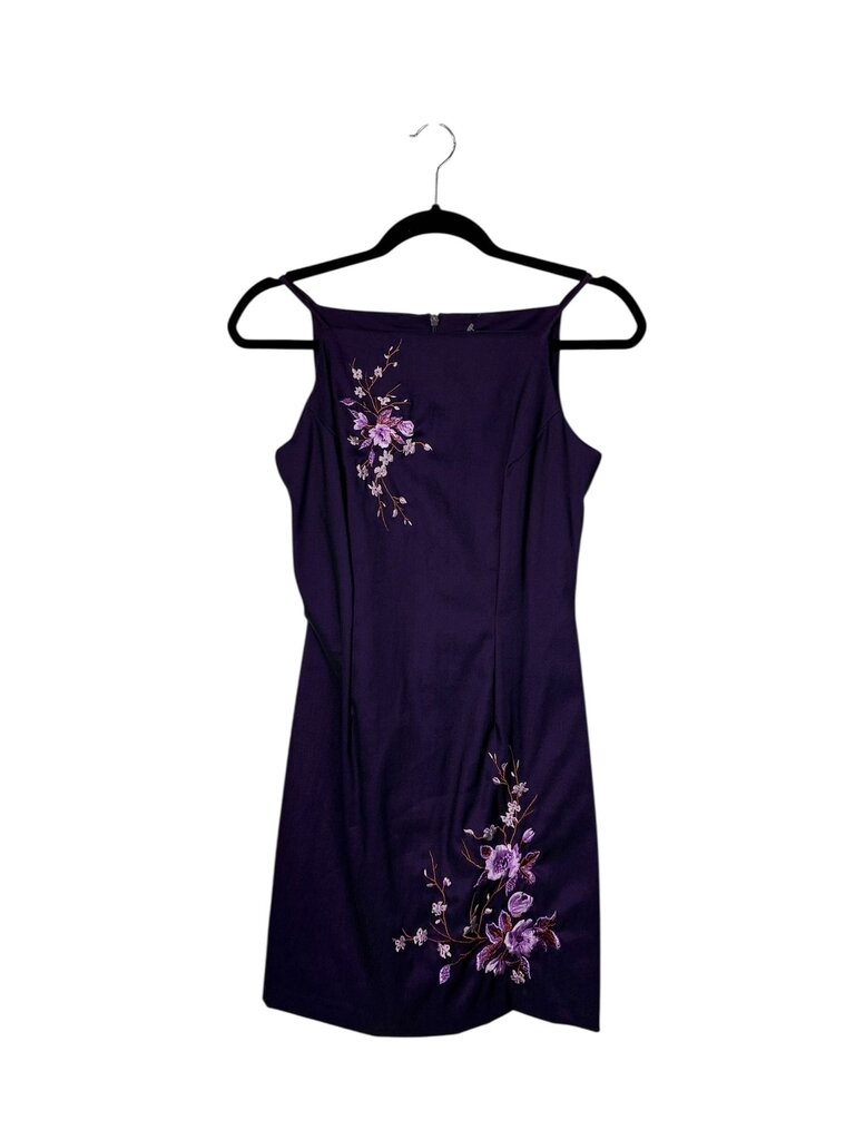 CDC PETITES FLORAL EMBROIDERED DRESS