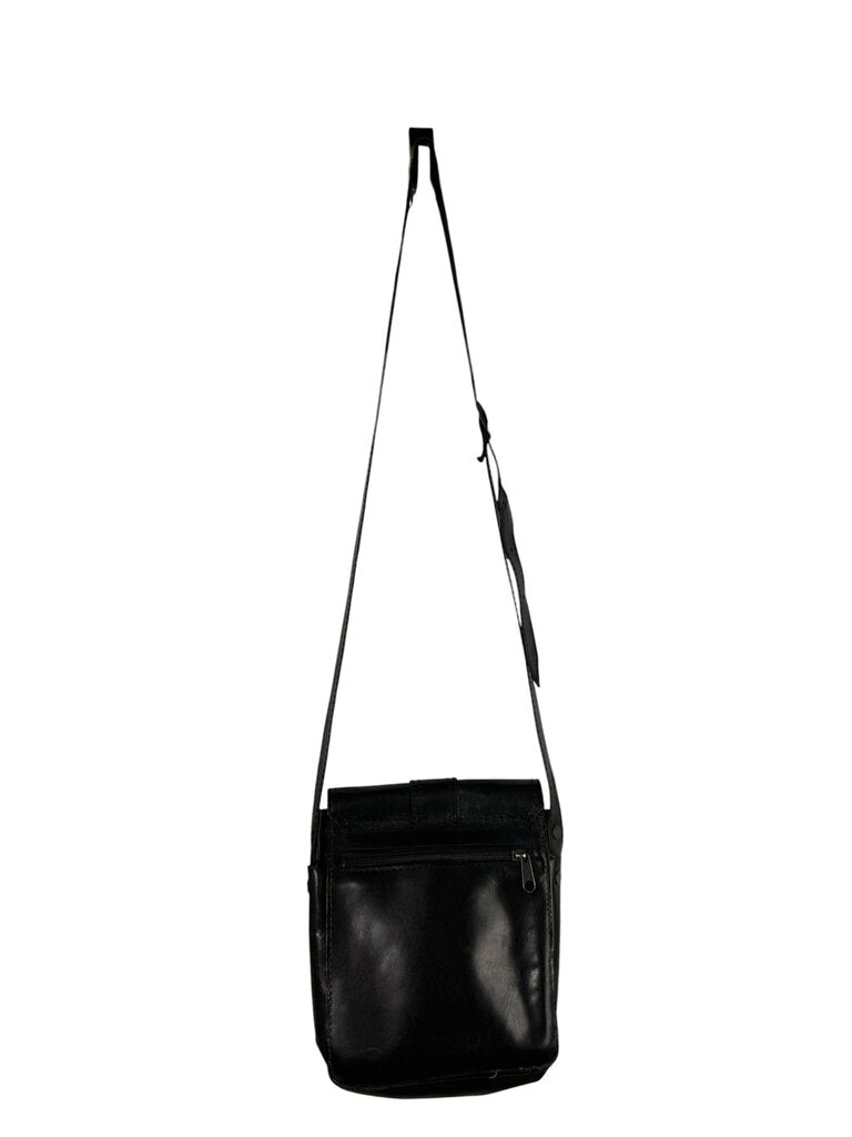 LEATHER PUSHLOCK CROSSBODY BAG