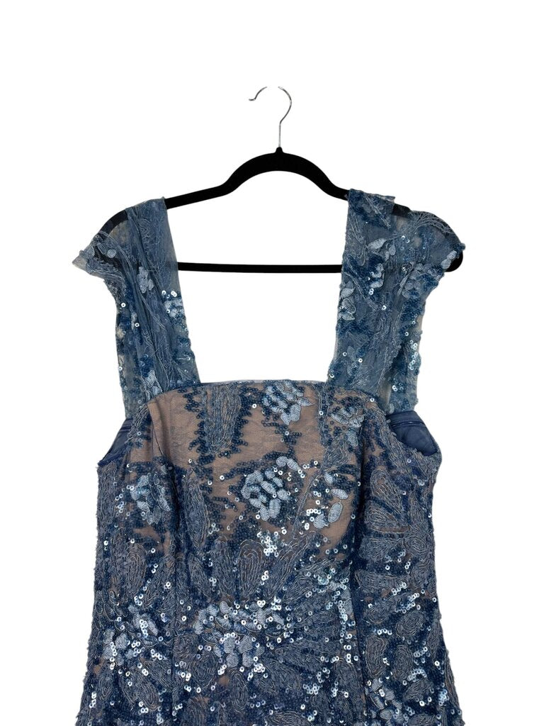 RENE RUIZ LACE & SHIMMER GOWN