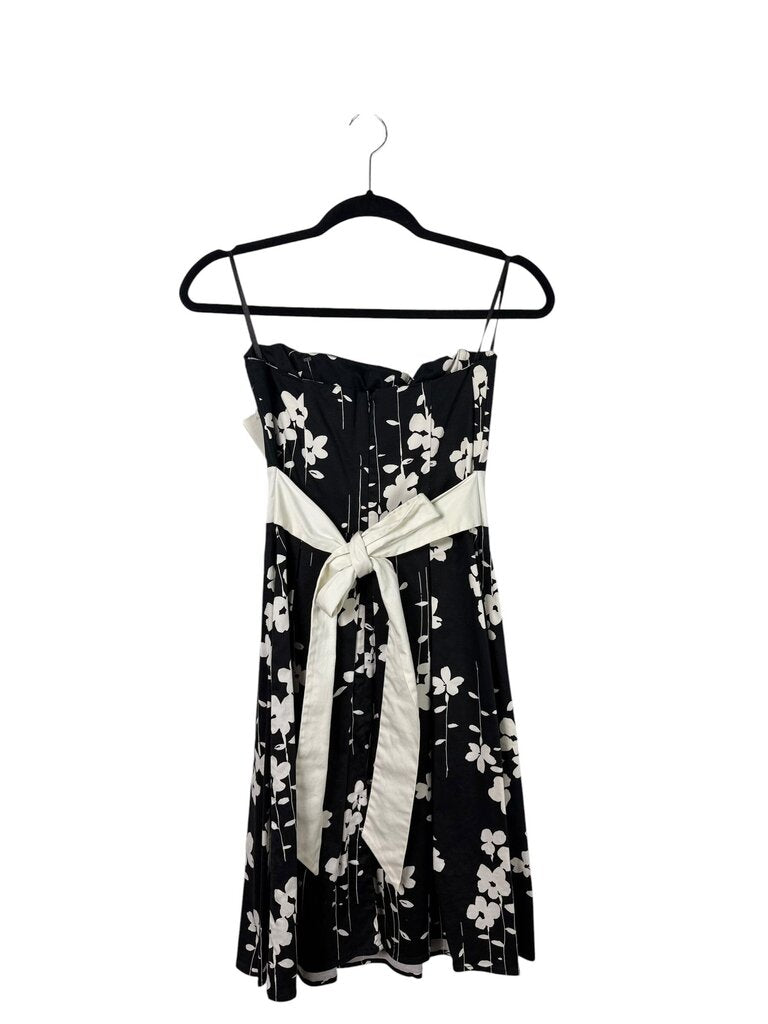 APNY STRAPLESS WHITE FLORAL DRESS