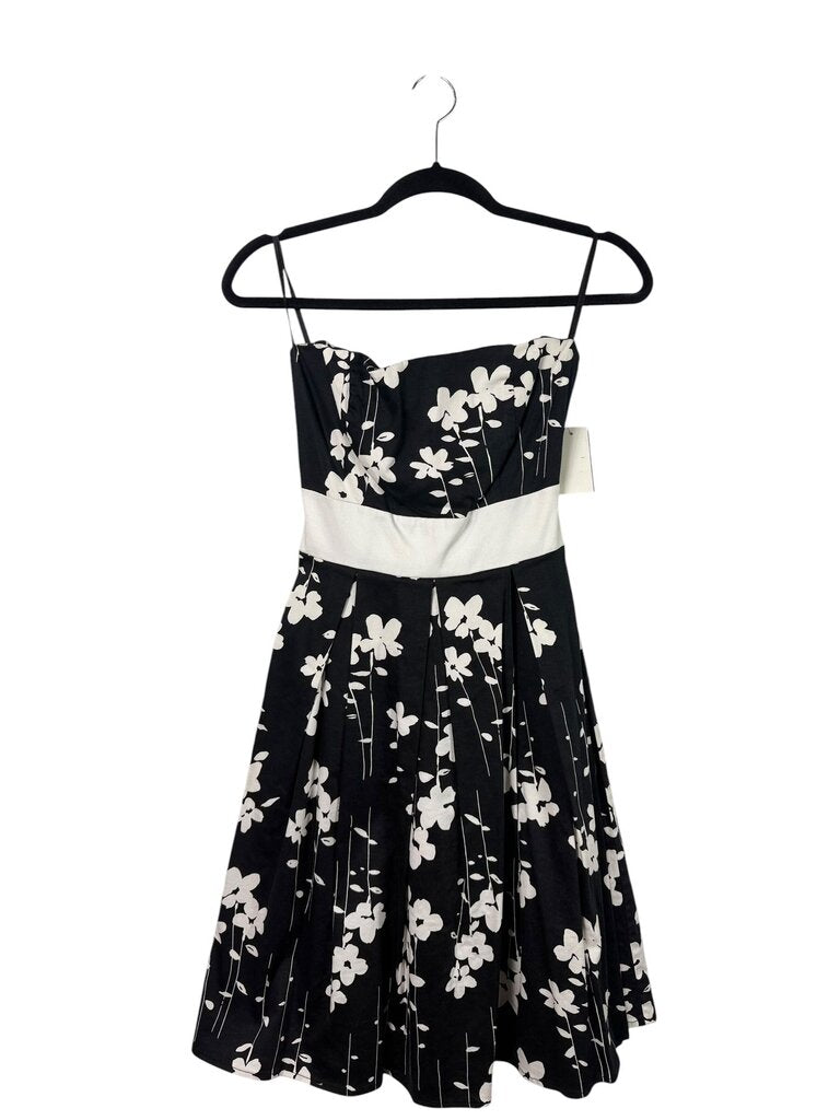 APNY STRAPLESS WHITE FLORAL DRESS
