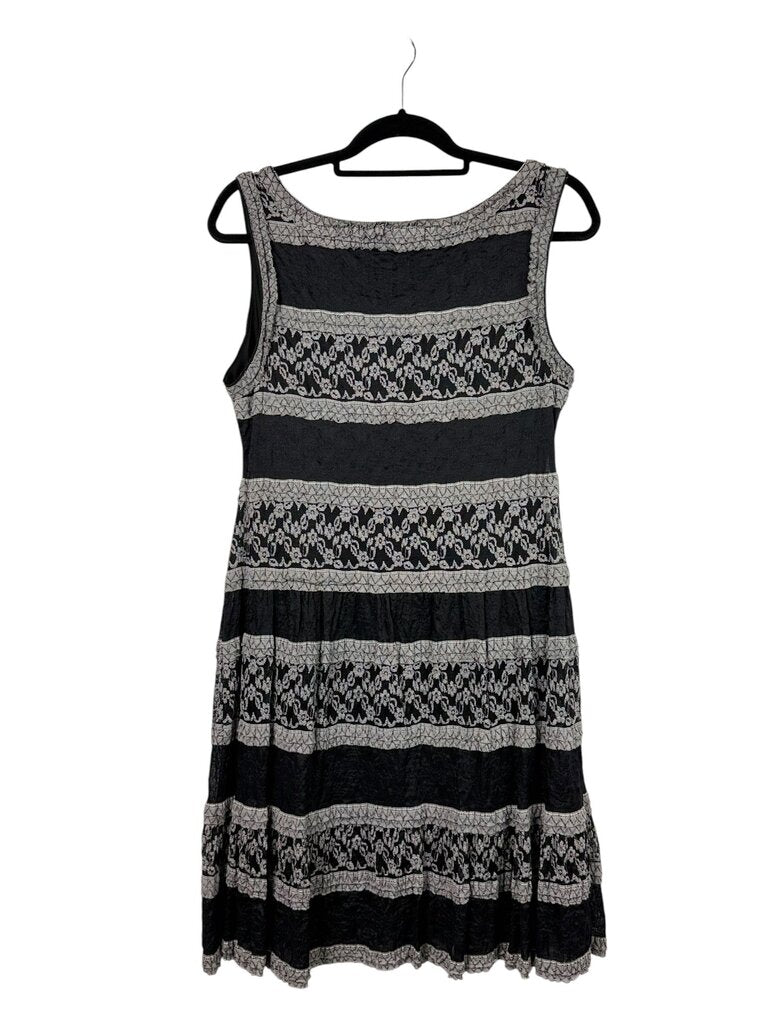 MAX EDITION LACE RUFFLE DRESS