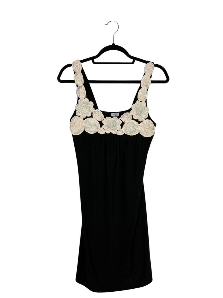 CHARMING CHARLIE FLORAL APPLIQUE DRESS