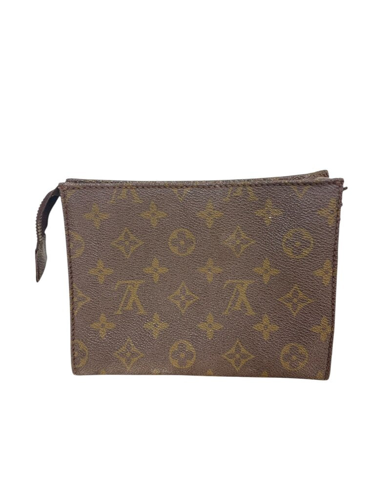 AUTHENTIC LOUIS VUITTON TOILETRY 19 BAG