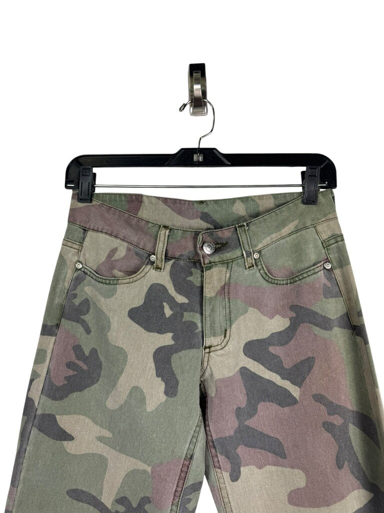 ROCKWOOD CAMO FLARE JEANS
