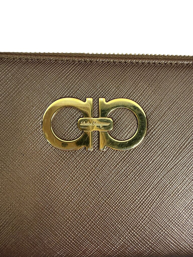 SALVATORE FERRAGAMO SAFFIANO XL LEATHER WALLET