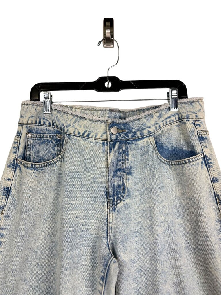 HIGH RISE FRAYED JEANS