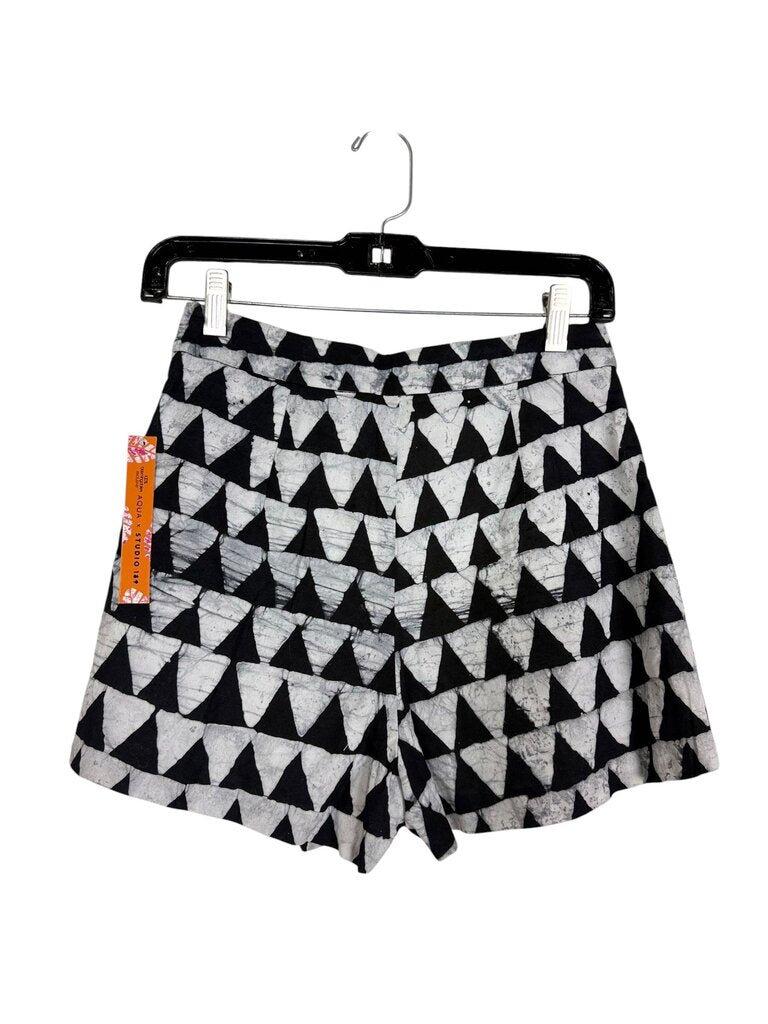 AQUA X STUDIO 189 TRIANGLE PRINT SKORT