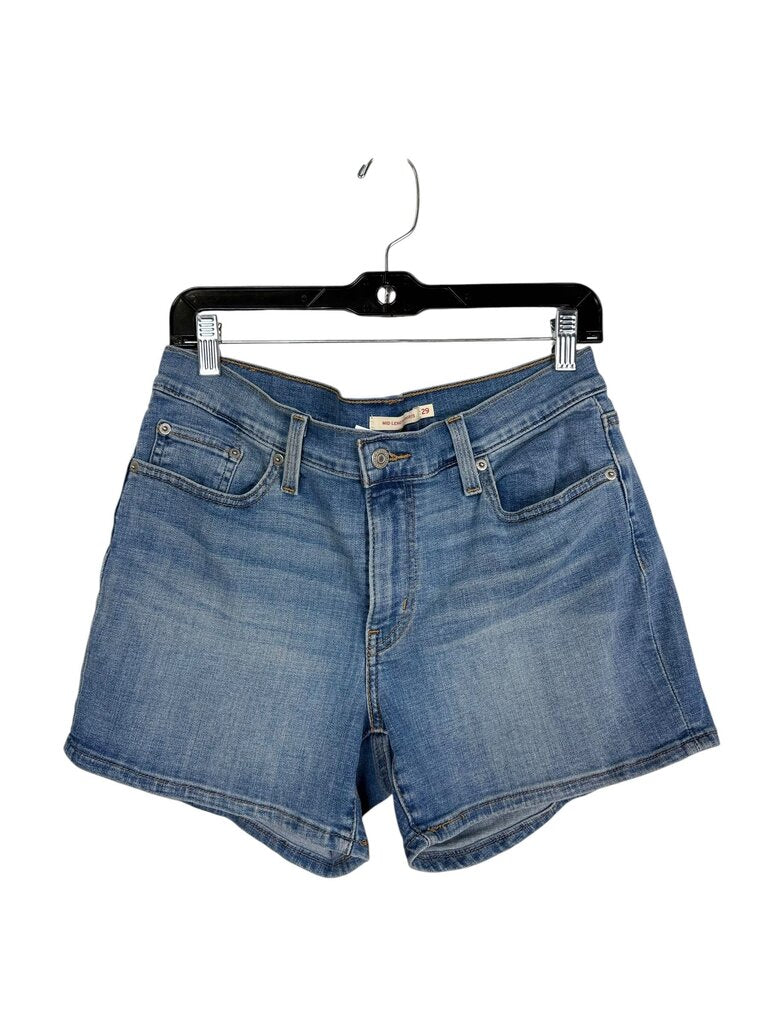 LEVIS STRAUS MID LENGTH DENIM SHORTS