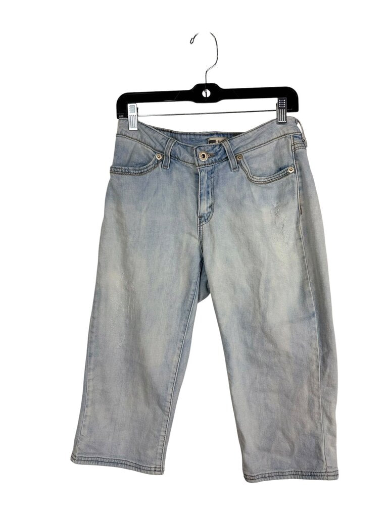 LEVI'S DISTRESSED DENIM CAPRIS