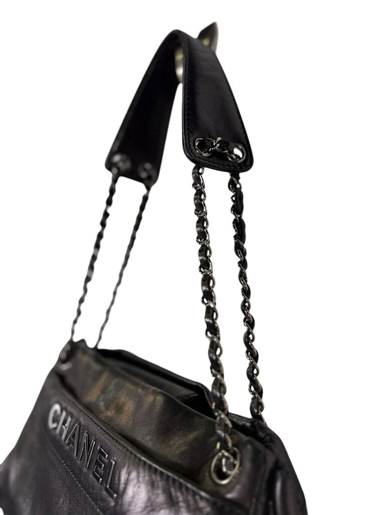 AUTHENTIC CHANEL LAMBSKIN LAX ACCORDIAN HOBO BAG