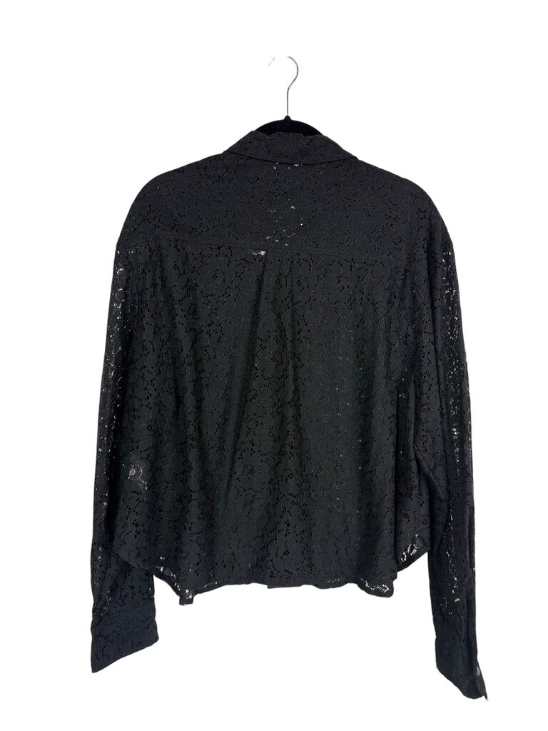 GAP LACE BUTTON DOWN