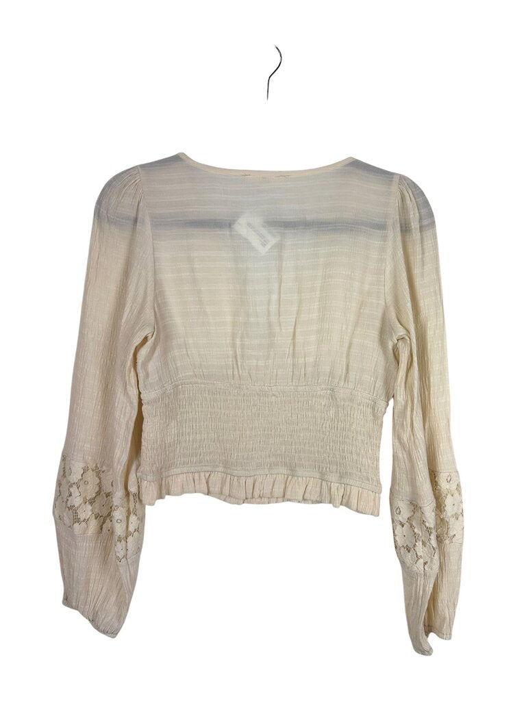 PROMESA LACE BLOUSE