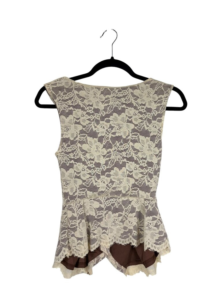 CIDER BUTTON LACE TOP