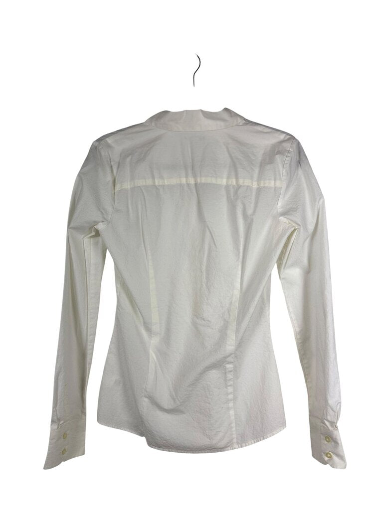 OLD NAVY FITTED BUTTON DOWN