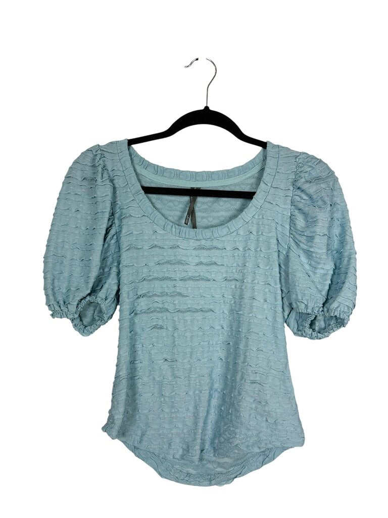 ANTHROPOLOGIE RUFFLE BLOUSE