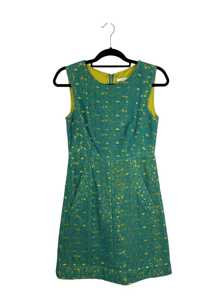 DIANE VON FURSTENBURG LACE SHEATH DRESS