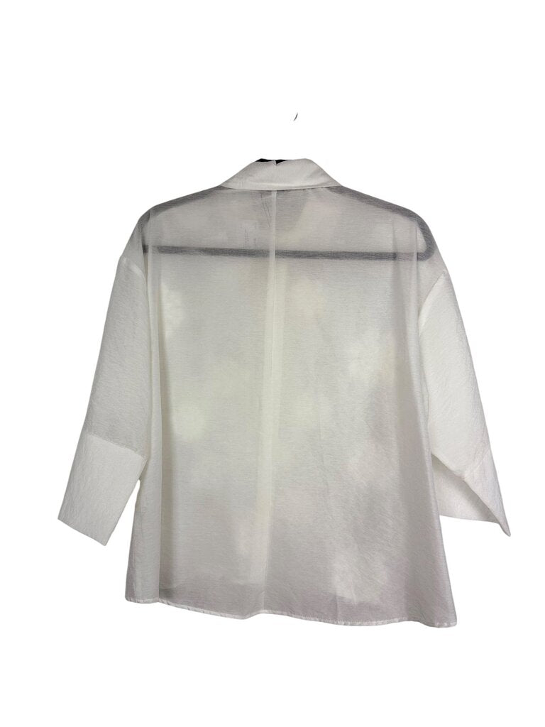ZARA FLORAL APPLIQUE BUTTON DOWN