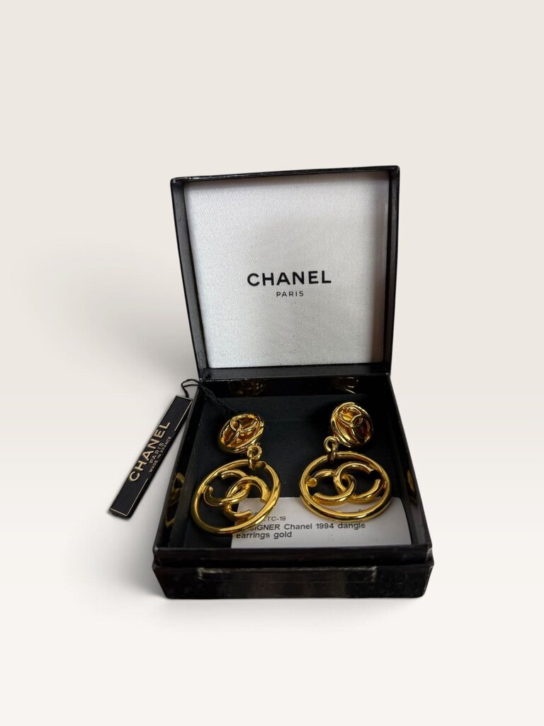 CHANEL 1994 GOLD DANGLE CLIP ON EARRINGS
