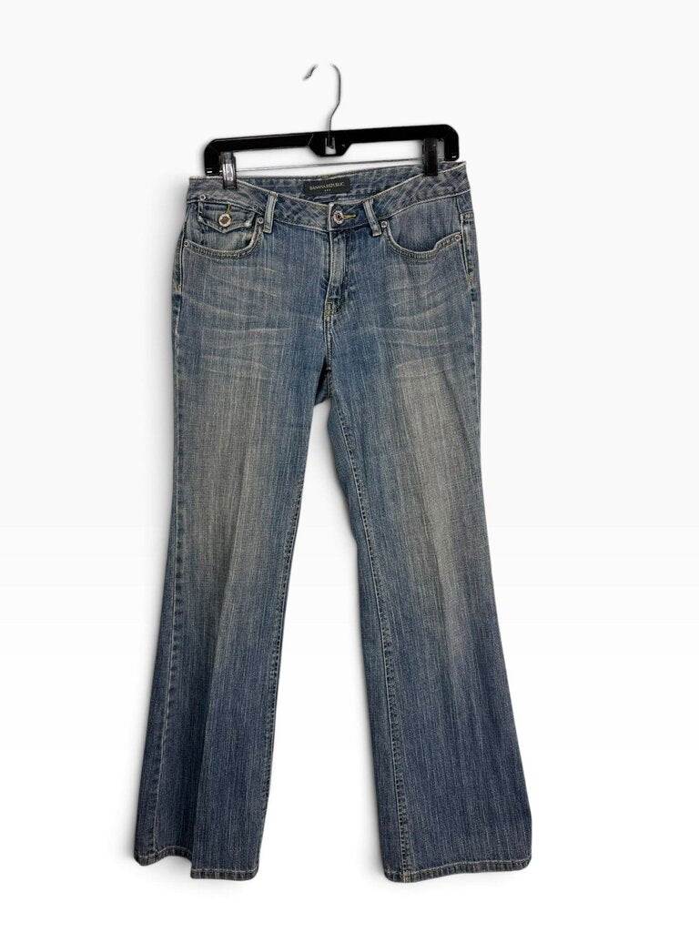 BANANA REPUBLIC LOW RISE STRAIGHT LEG JEANS