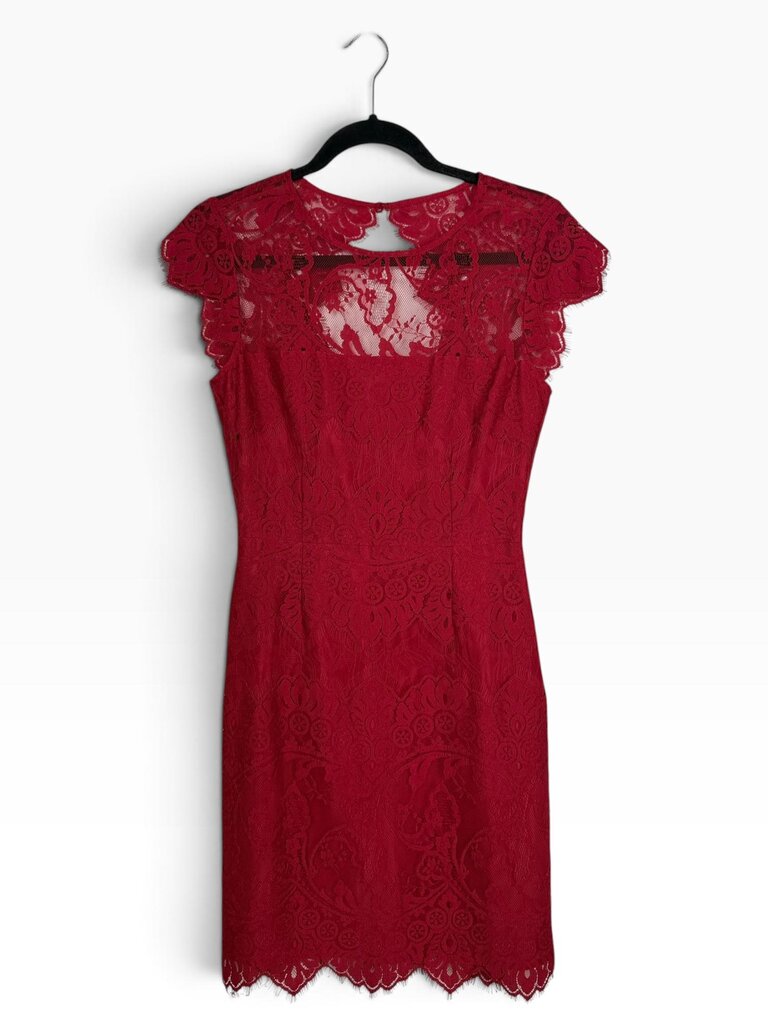 BB DAKOTA LACE SHEATH DRESS
