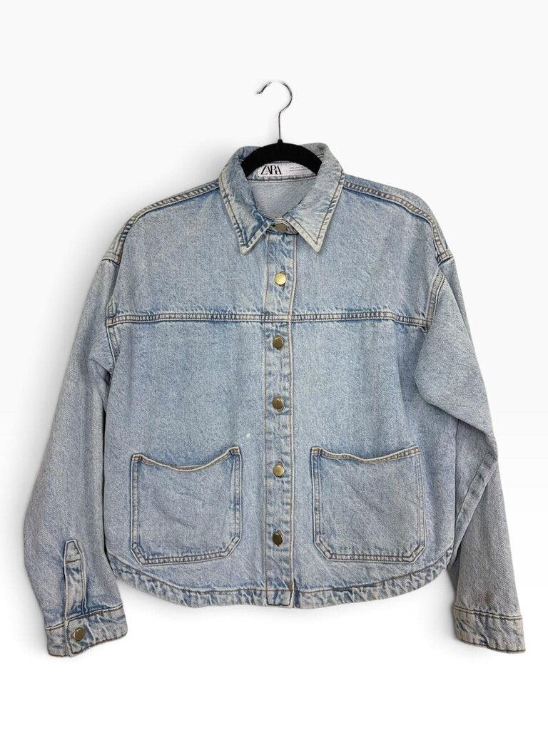 ZARA LIGHT WASH DENIM JACKET
