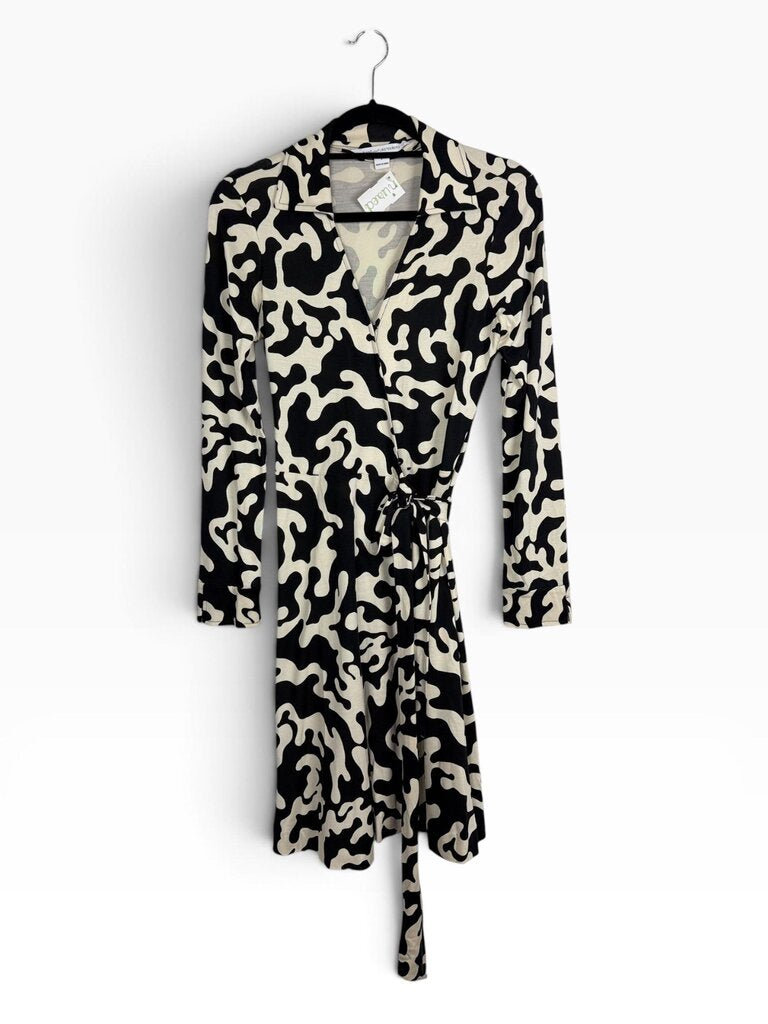DIANE VON FURSTENBURG ABSTRACT PRINT WRAP DRESS