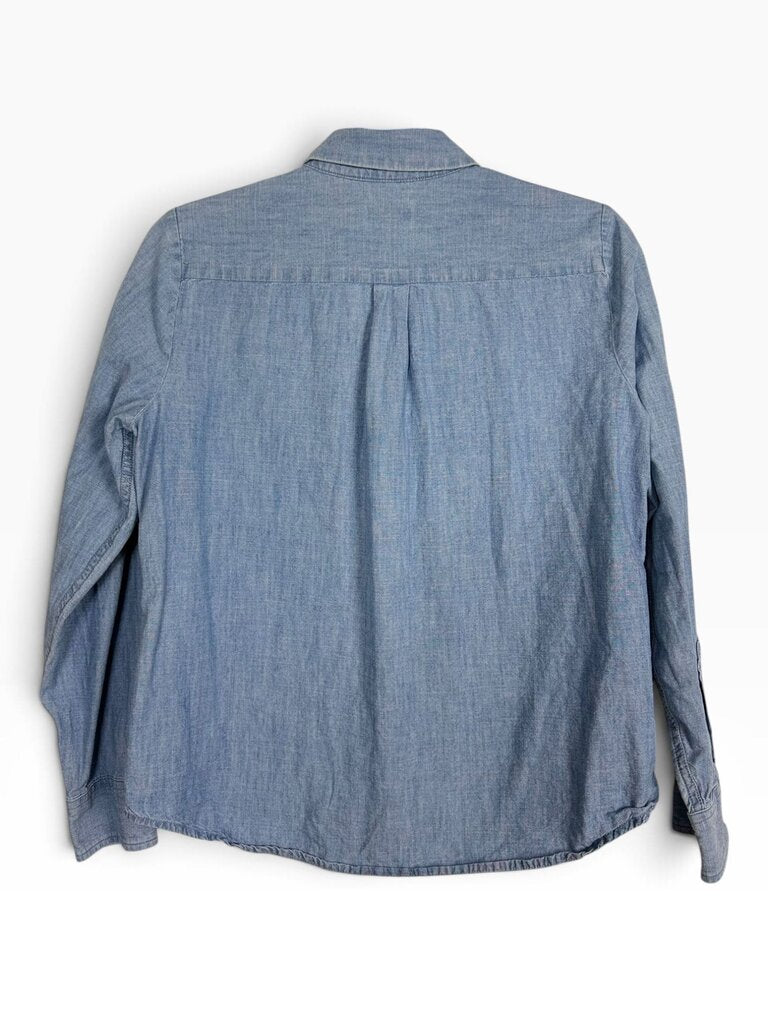 LEVI'S "CLASSIC FIT" DENIM BUTTON DOWN