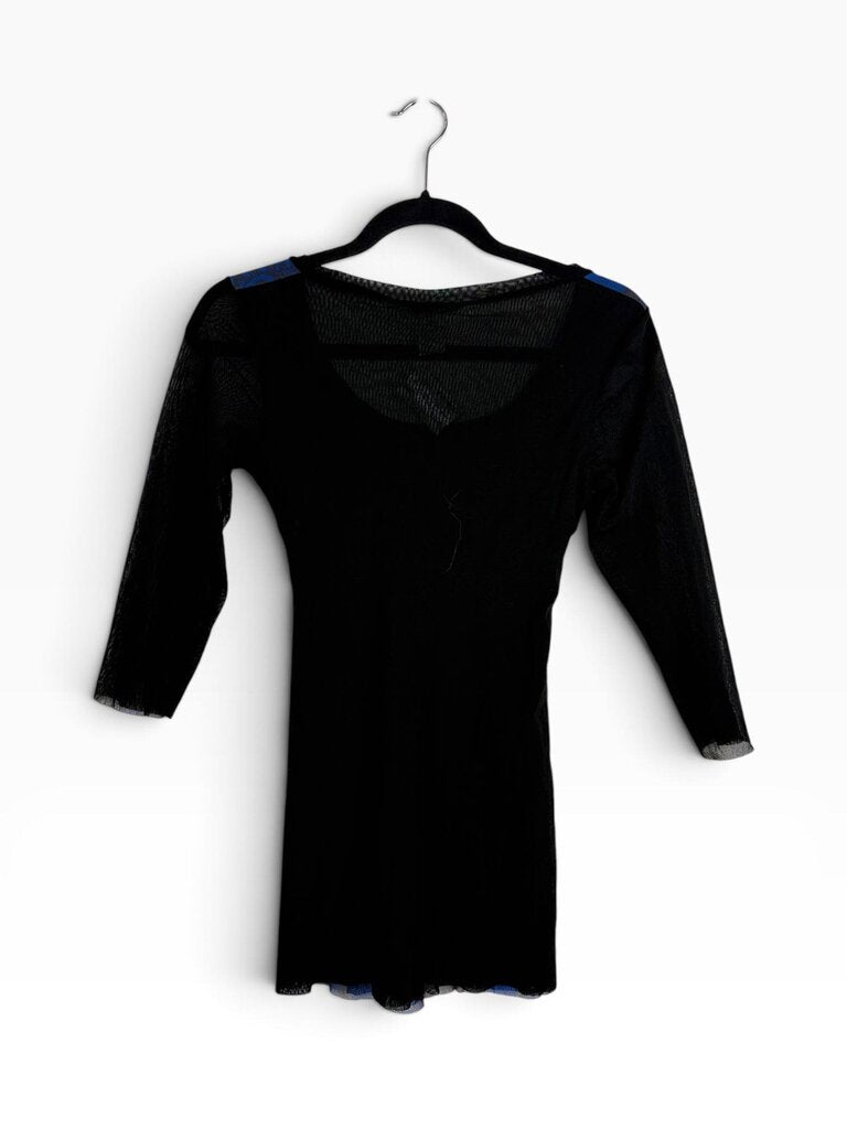 SWEET PEA MESH GRAPHIC TOP