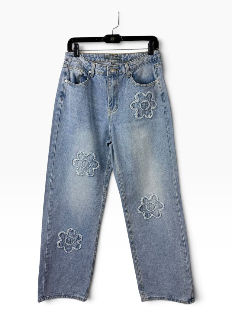 CALI 1850 DISTRESSED FLORAL JEANS