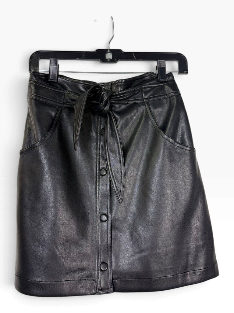 DOLCE CABO TIE WAIST PLEATHER SKIRT