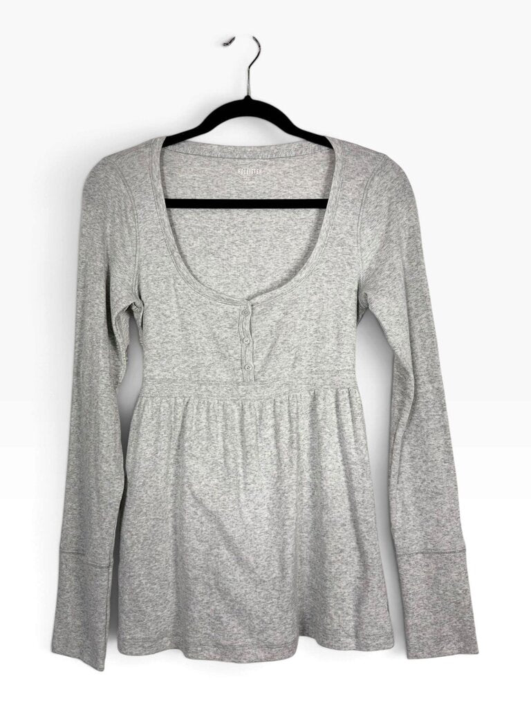 HOLLISTER 1/2 BUTTON BABYDOLL TOP
