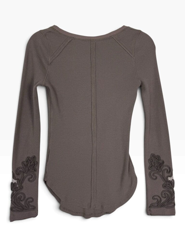 FREE PEOPLE EMBROIDERED SLEEVE TOP