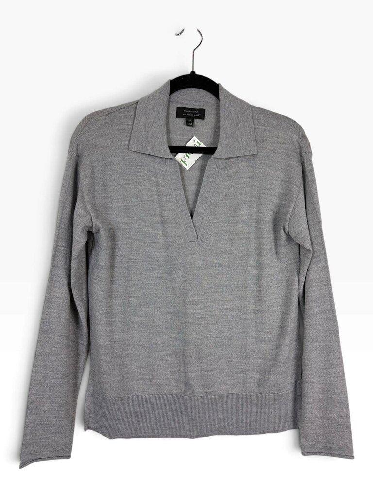 BANANA REPUBLIC FACTORY MERINO WOOL SWEATER