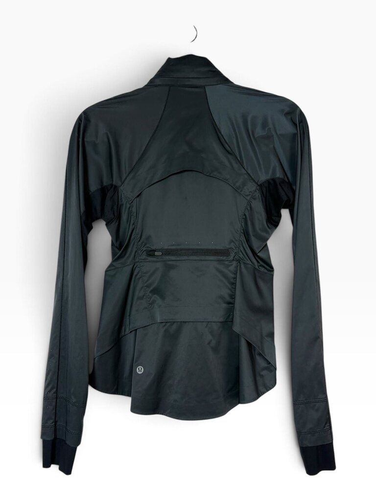 LULULEMON FITTED ATHLETIC JACKET